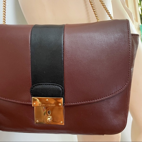 Marc Jacobs Leather Mini Polly Crossbody Key Lock Closure Chain Handbag - Picture 6 of 15